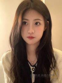 身體柔軟  小隻好操作  粉穴緊緊 穴淺易高潮  主動健談型  很有feel~  小隻可愛 很粉